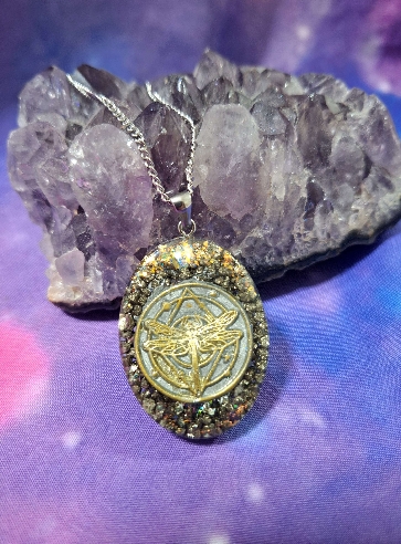 COLGANTE ORGONITA CON LIBELULA-8