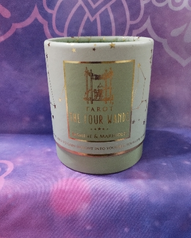 VELA TAROT LAS CUATRO VARITAS CON JAZMIN Y CALENDULA