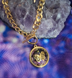 COLGANTE CON MARIPOSA-1 DE ACERO Y TURMALINA.