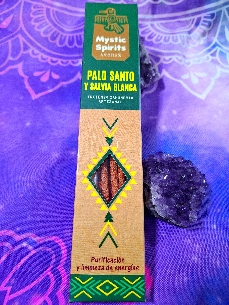 INCIENSO ARTESANO DE PALO SANTO Y SALVIA BLANCA