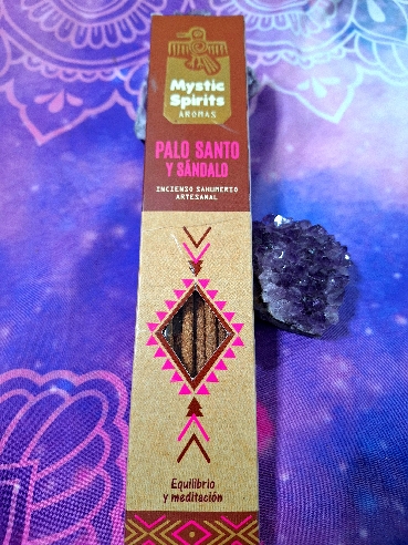 INCIENSO ARTESANO DE PALO SANTO Y SÁNDALO