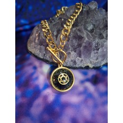 COLGANTE HEXAGRAMA DE ACERO Y TURMALINA.