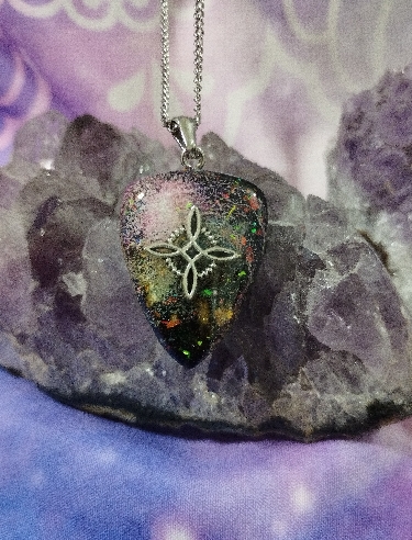 COLGANTE ORGONITA NUDO DE BRUJAS-10