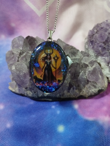 COLGANTE ORGONITA CON DIOSA HECATE-5
