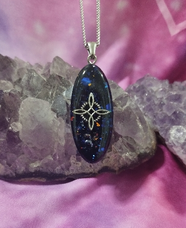 COLGANTE ORGONITA NUDO DE BRUJAS-14