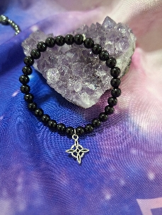 PULSERA DE TURMALINA CON NUDO DE BRUJAS