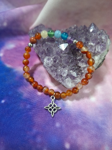 PULSERA DE CORNALINA CON NUDO DE BRUJAS